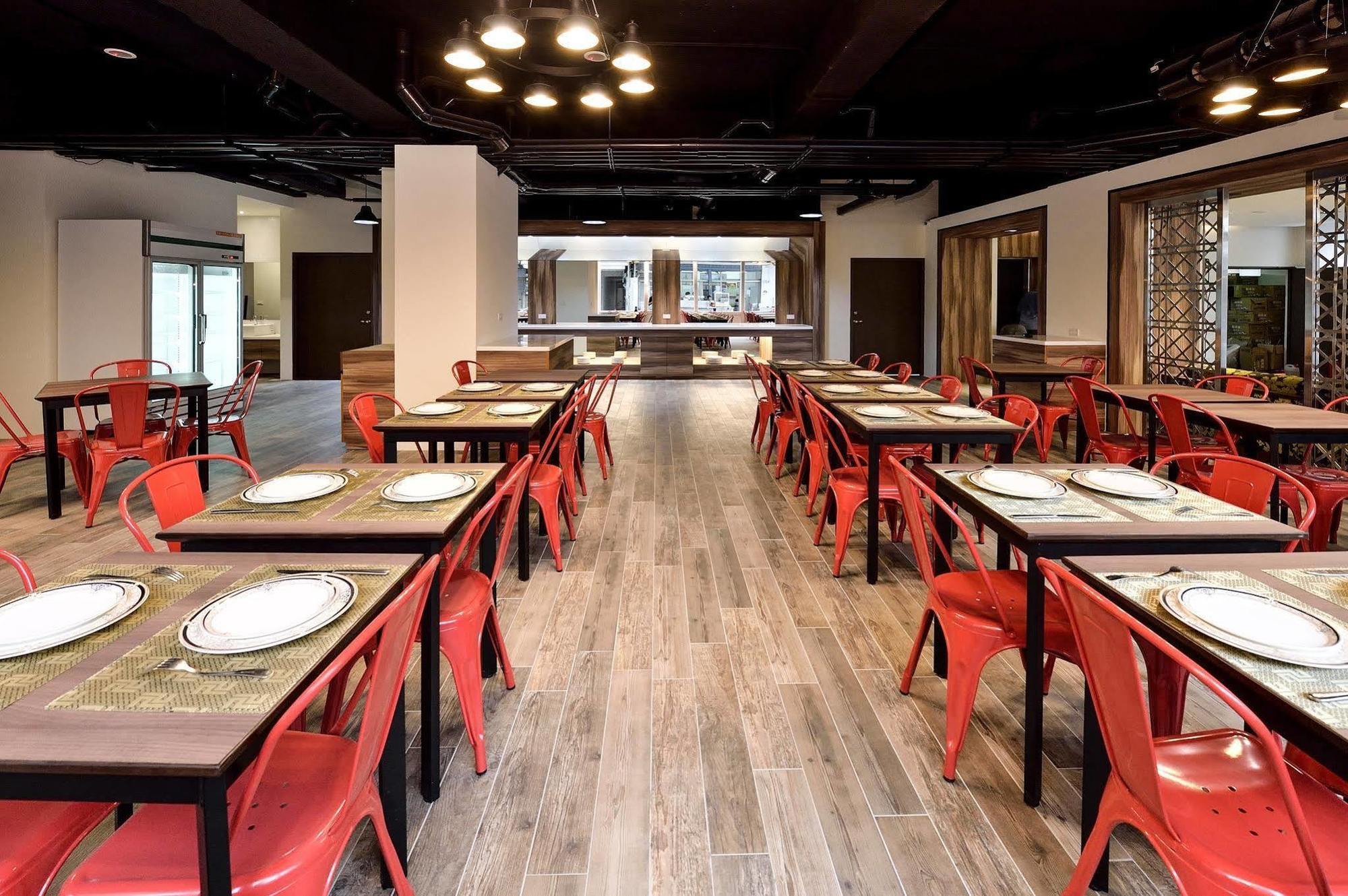 Home Rest Hotel Taitung Екстер'єр фото
