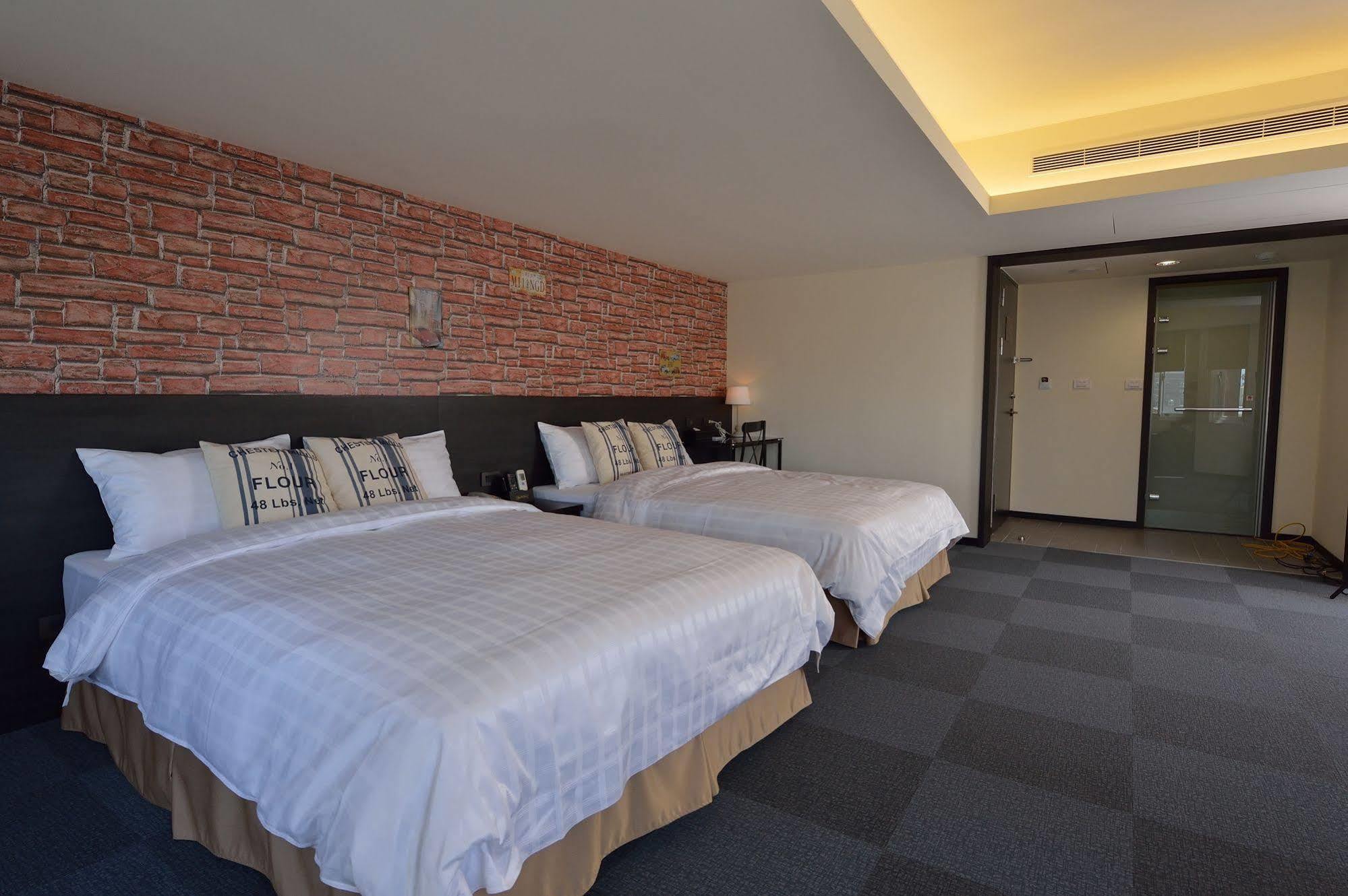 Home Rest Hotel Taitung Екстер'єр фото