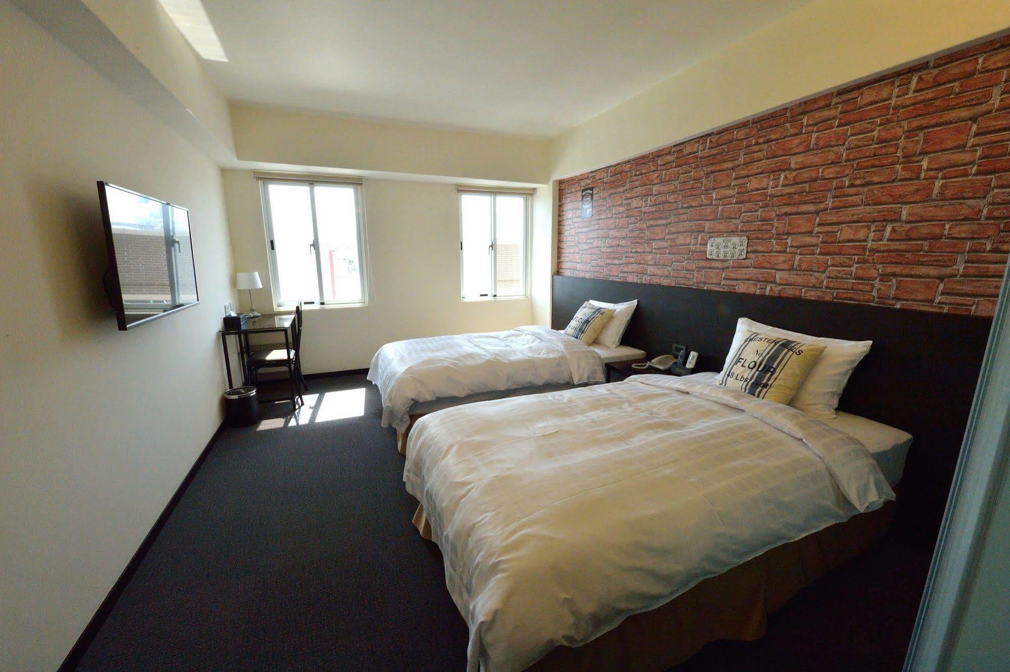 Home Rest Hotel Taitung Екстер'єр фото