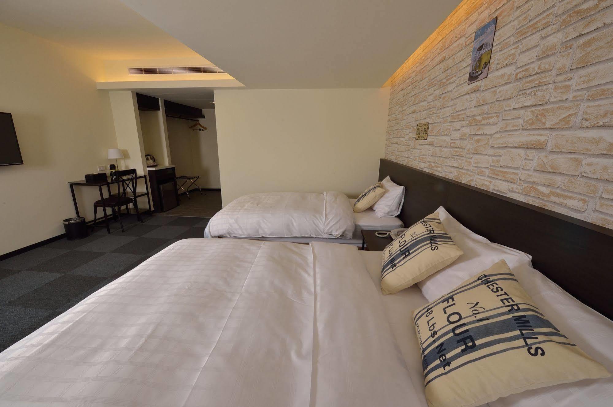 Home Rest Hotel Taitung Екстер'єр фото