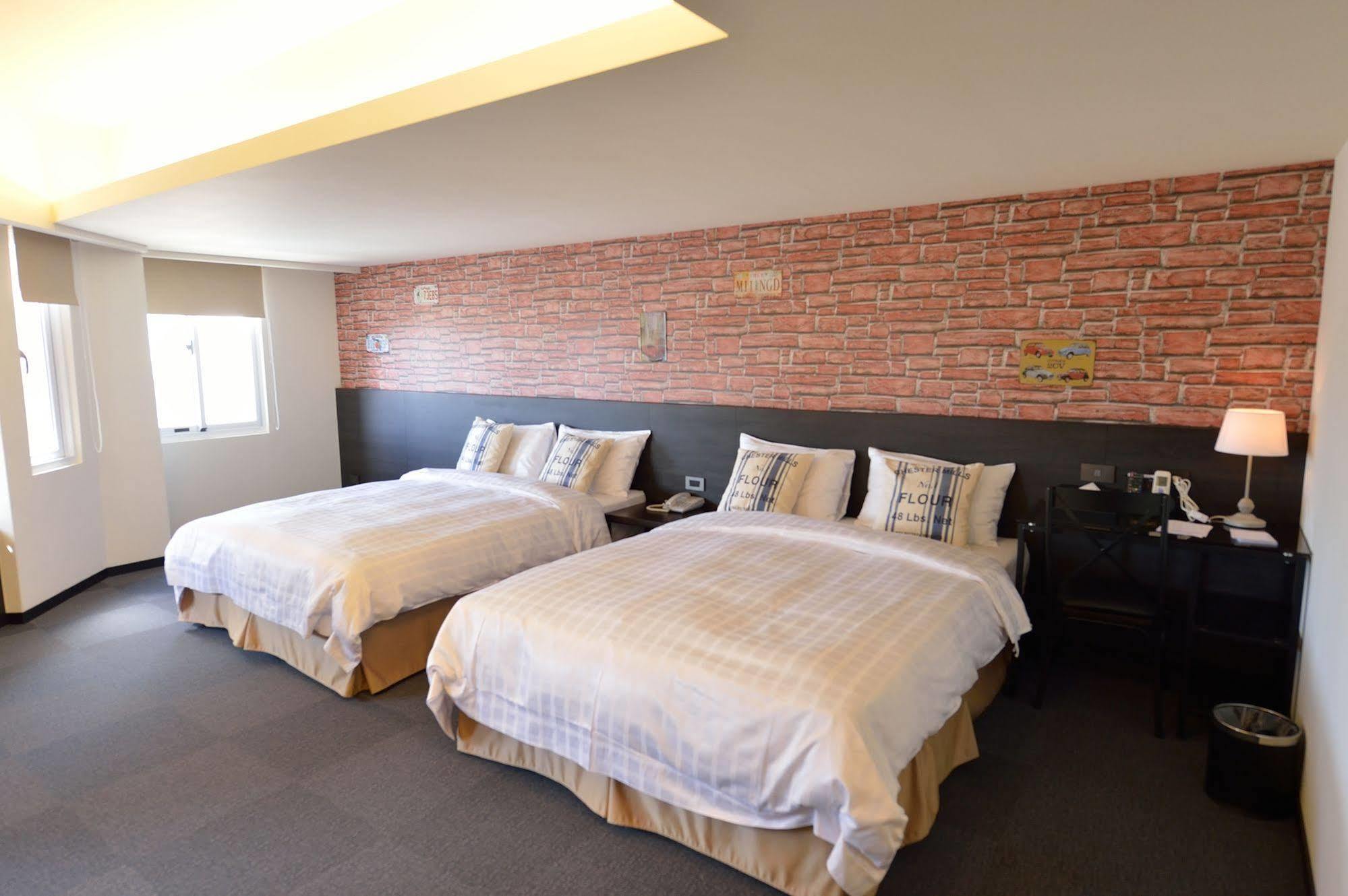 Home Rest Hotel Taitung Екстер'єр фото